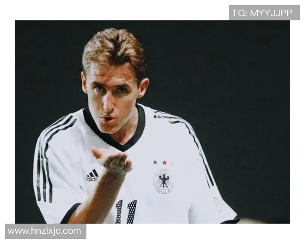 足球明星飞天大圣的传奇之路与绿茵场上的精彩瞬间 足球明星飞天大圣的传奇之路与绿茵场上的精彩瞬间